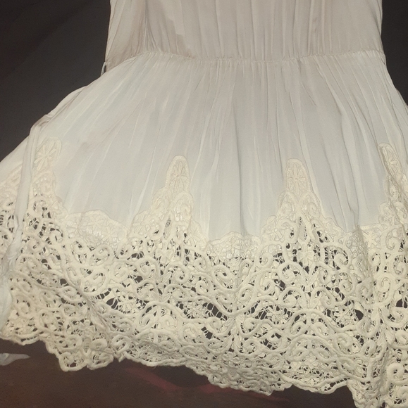 Dress - Picture 2 of 5